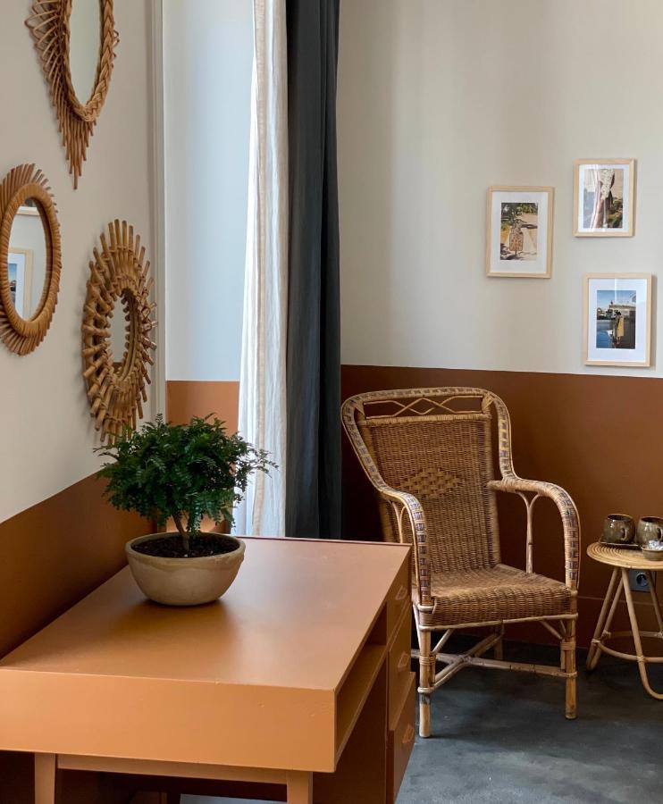 Bed and Breakfast Madame Les Vans - Chambre D'Hotes - Charme Et Design Exterior foto
