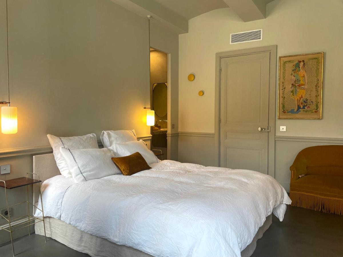 Bed and Breakfast Madame Les Vans - Chambre D'Hotes - Charme Et Design Exterior foto