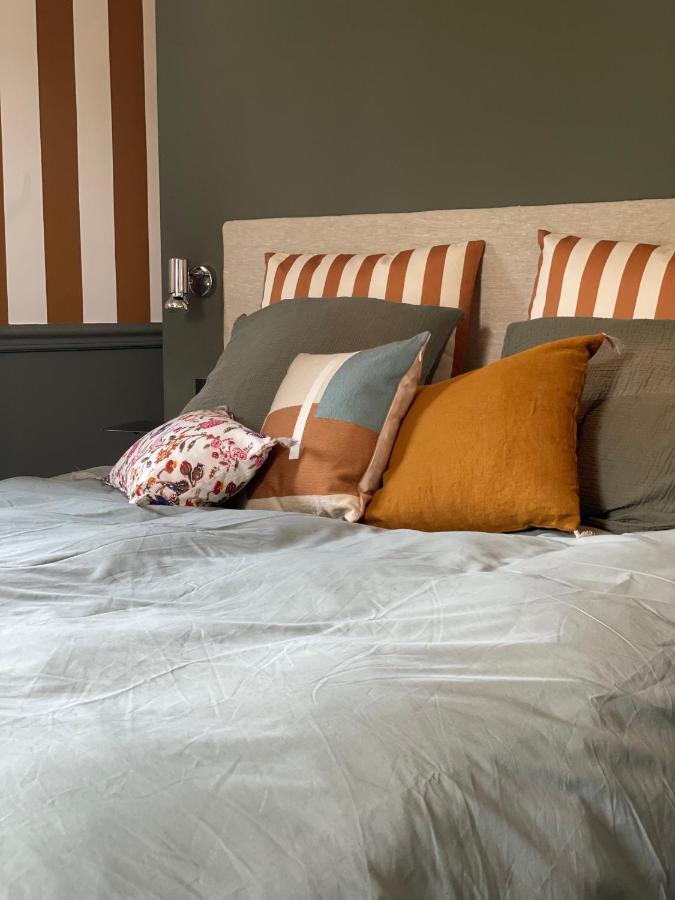 Bed and Breakfast Madame Les Vans - Chambre D'Hotes - Charme Et Design Exterior foto